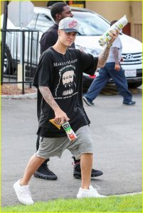 **USA ONLY** Santa Monica, CA - Justin Bieber wears a Marilyn Manson t-shirt for a Subway run in Santa Monica. The singer turned heads as he stopped for a foot long sub at the popular eatery and smiled for his fans. AKM-GSI August 6, 2015 **USA ONLY** To License These Photos, Please Contact : Steve Ginsburg (310) 505-8447 (323) 423-9397 steve@akmgsi.com sales@akmgsi.com or Maria Buda (917) 242-1505 mbuda@akmgsi.com ginsburgspalyinc@gmail.com